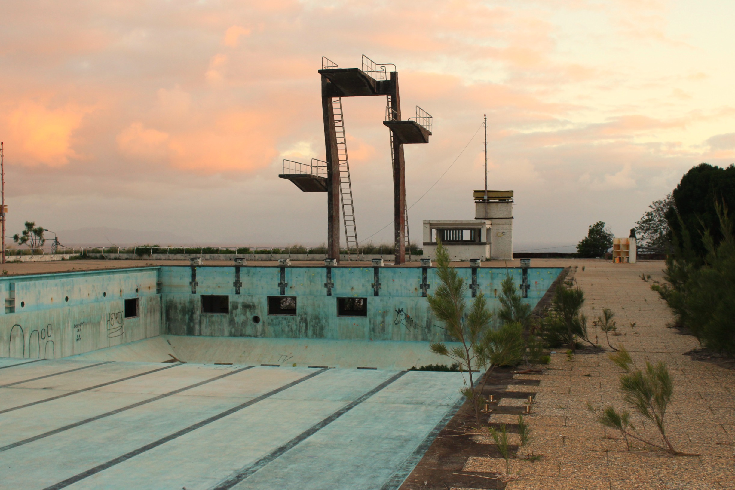 25 Of The Creepiest Abandoned Stadiums In Sports – Page 20 – HistoryLocker2445 x 1630